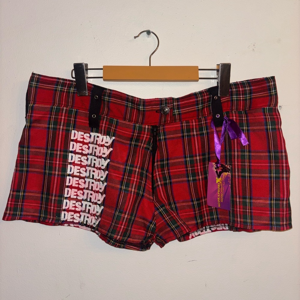 NWT Plaid Red Women's Shorts Size L